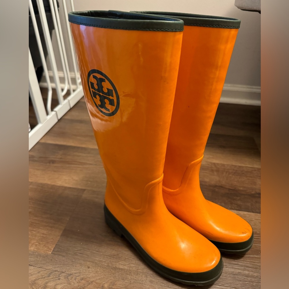 Tory Burch Rain Boots Sz 8